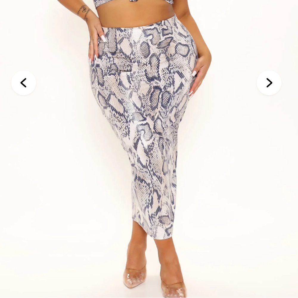Fashion Nova Reptile Snake Print Midi Skirt - Picture 6 of 14